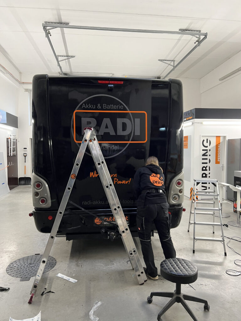 Fahrzeugfolierung_1 Fahrzeugfolierung RADI