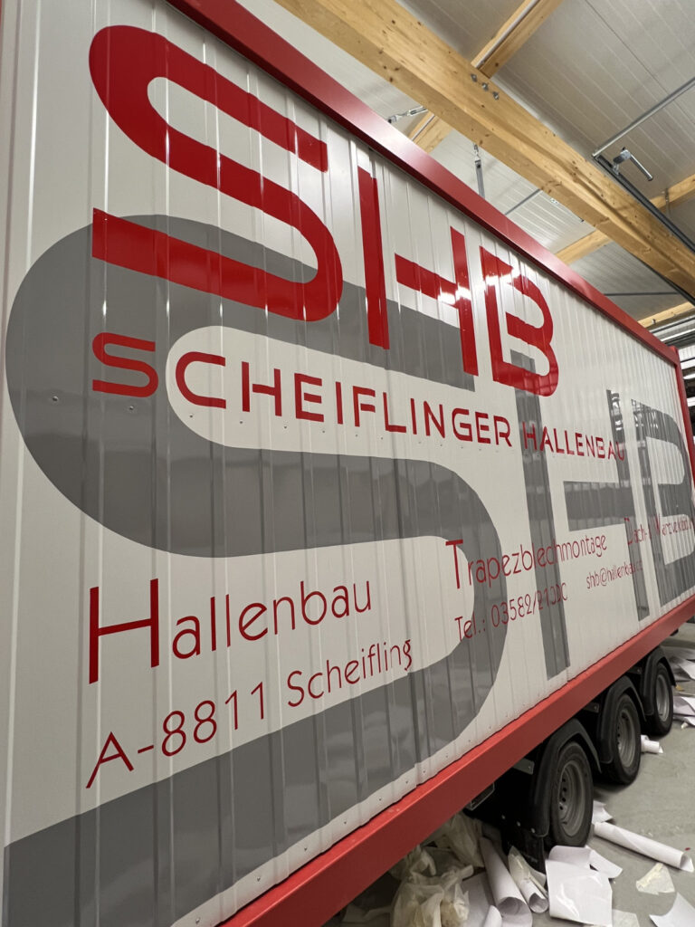 cut_print_fahrzeugbeschriftung_2 Cut & Print beschriftet Container egal ob Bürocontainer oder Nutzcontainer